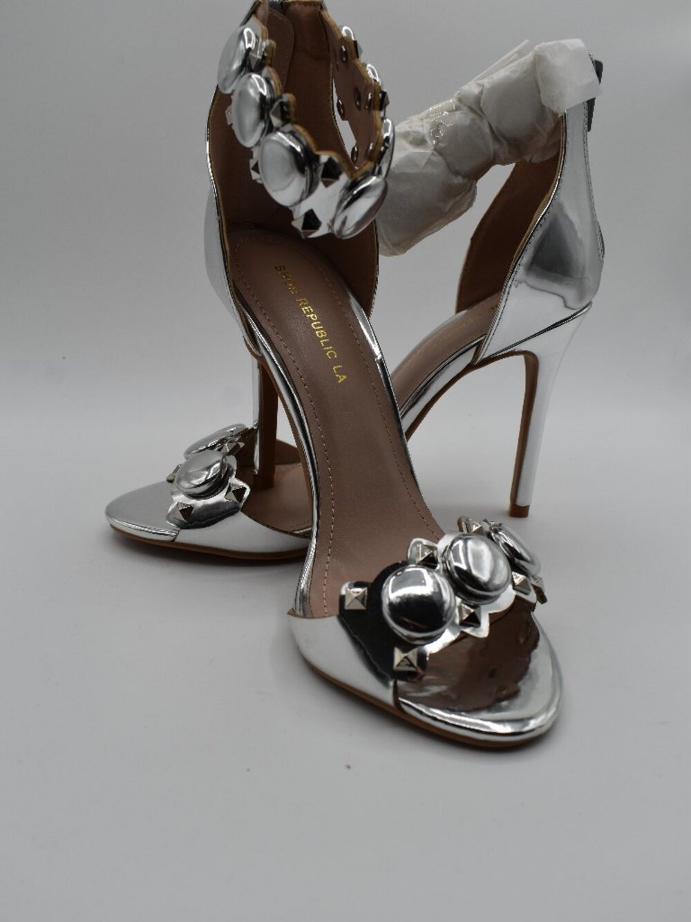 NEW Size 8 Shoe Republic LA Silver Metallic Studded Stiletto Heels Zipper Back